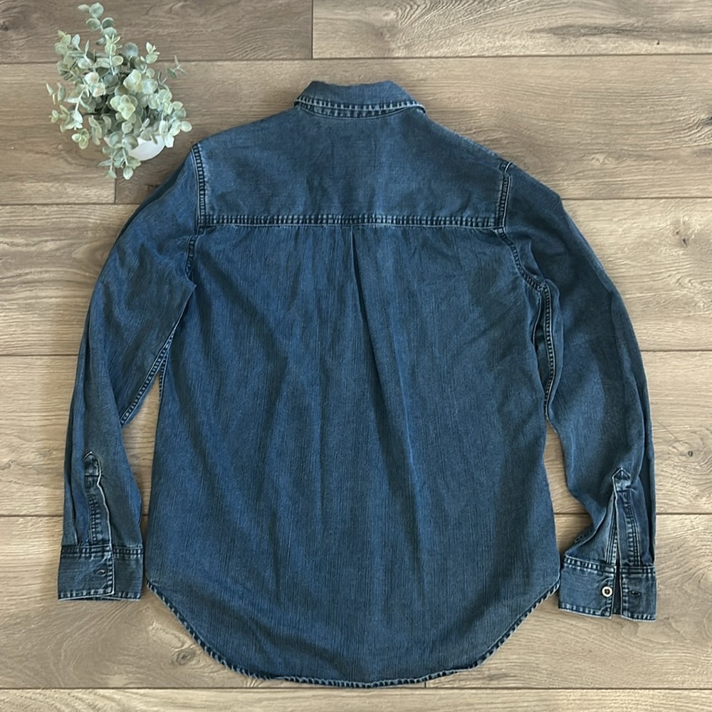 RAILS Ingrid Dark Vintage Wash Chambray Top Size Small - Picture 7 of 7